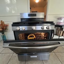 GE Natural Gas Range