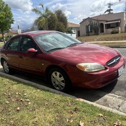 2003 Ford Taurus 