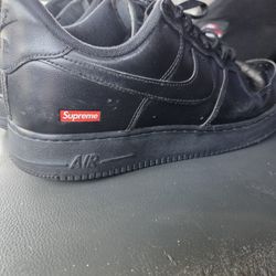 Nike Air Force 1 (SUPREME)