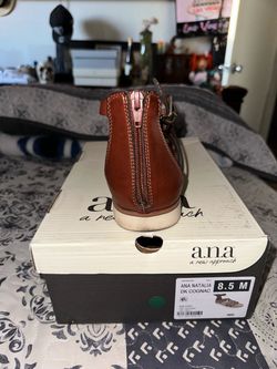 Women sandals