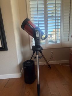 Celestron NexStar SE8 Computerized Telescope on Tripod