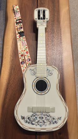 Disney Pixar Fest Coco Guitar Popcorn Bucket