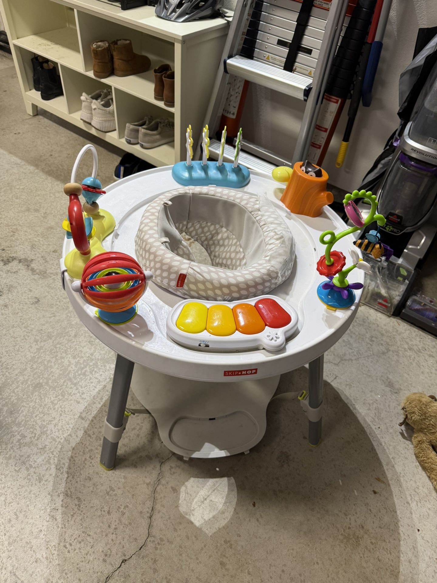 Skip Hop Activity Center