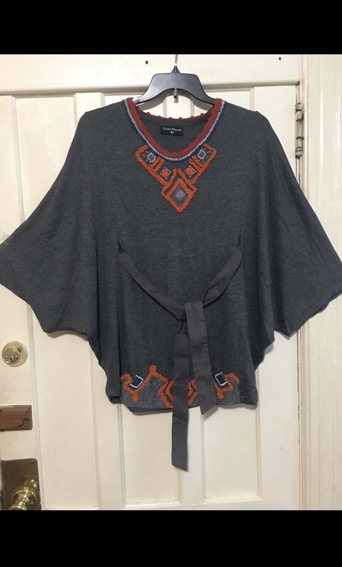 Sacred Threads Women’s Poncho Tunic Top Size Medium