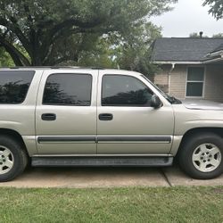 2004 Chevrolet Suburban