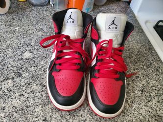 Nike red shoes size 9 shoes
