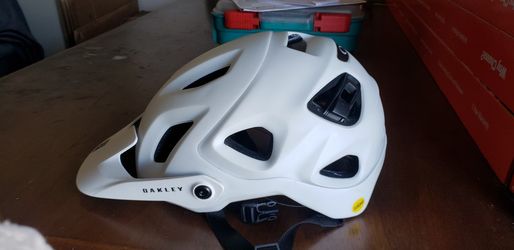 Oakley Drt5