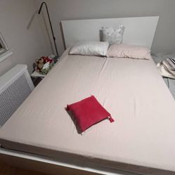 Queen Size Bed Set