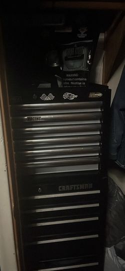 Roller tool box