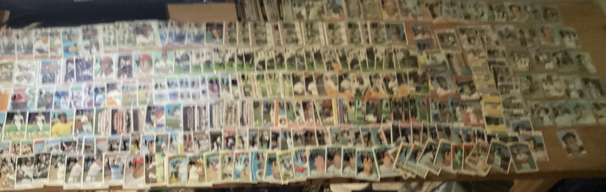 275 Vintage MLB Baseball cards from 1960s-1970s Brock,Robinson,bench,Carew,&more 