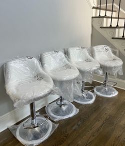 New 4 white modern bar stools