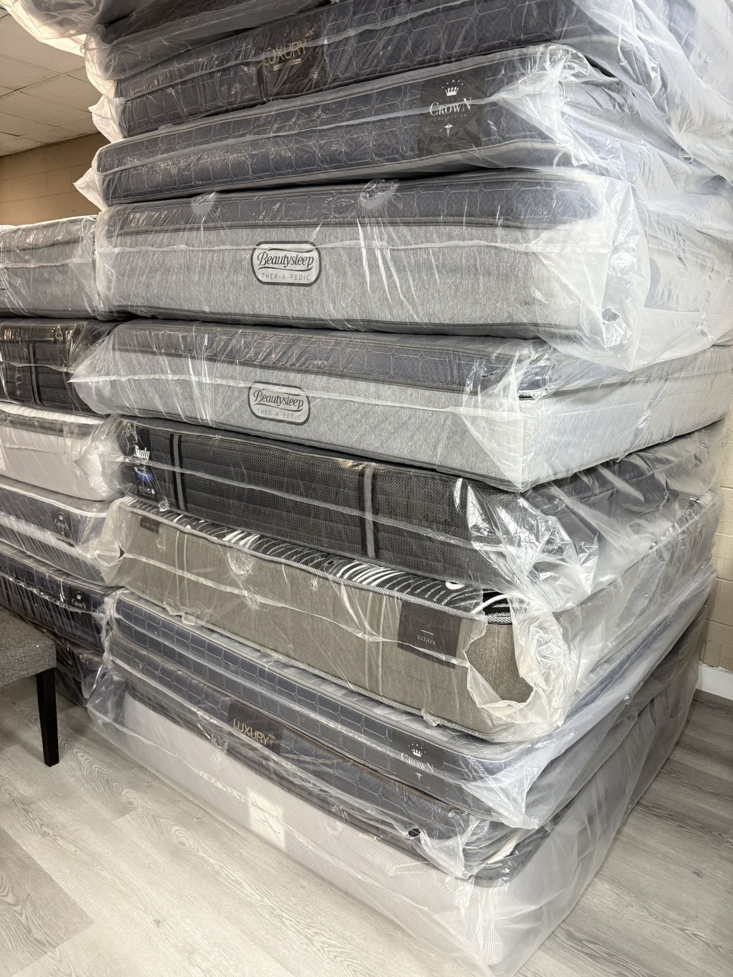 COLCHONES NUEVOS DE ESPONJA