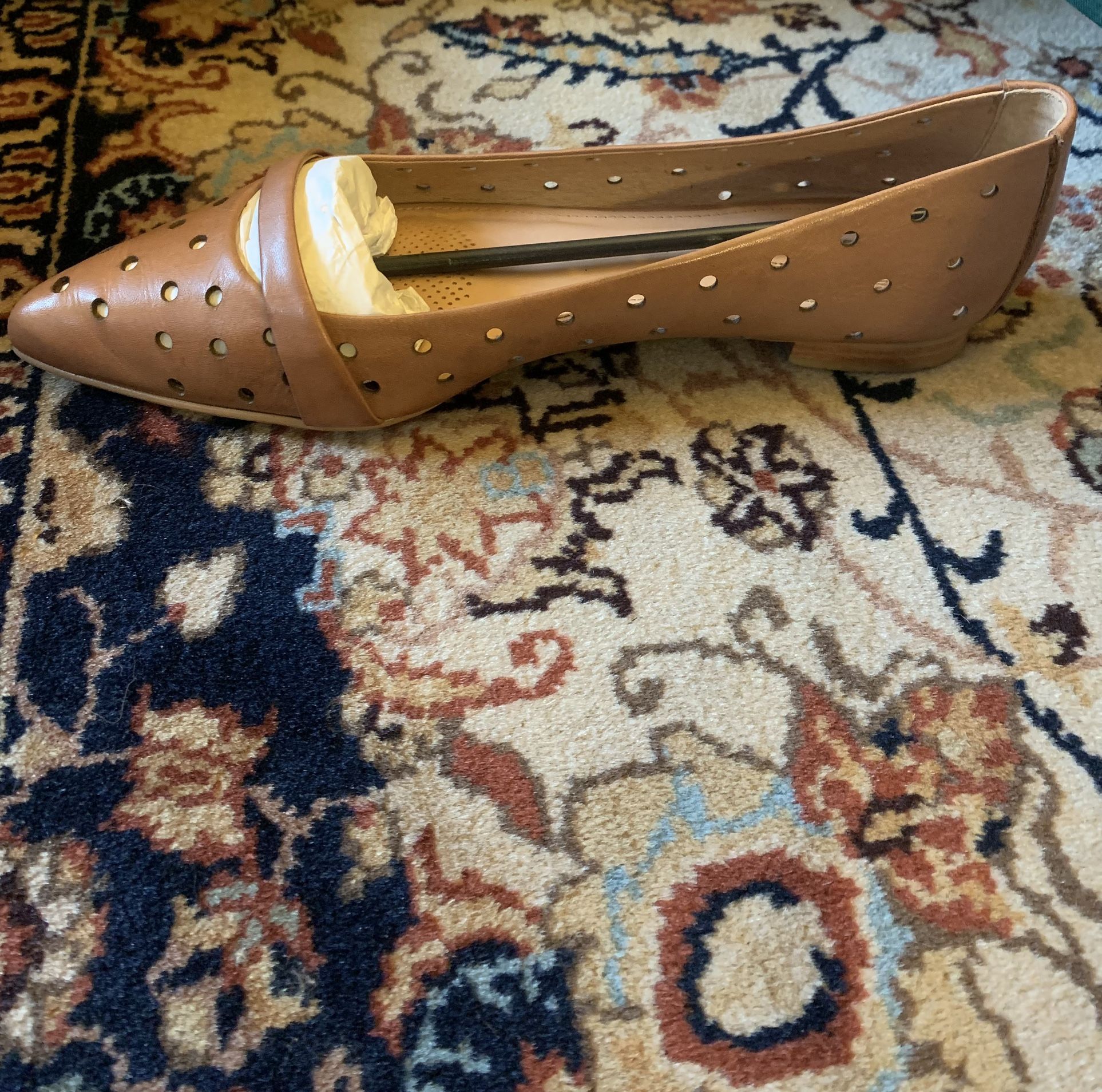 Corso Como Woman’s Gabby Flat Shoe 