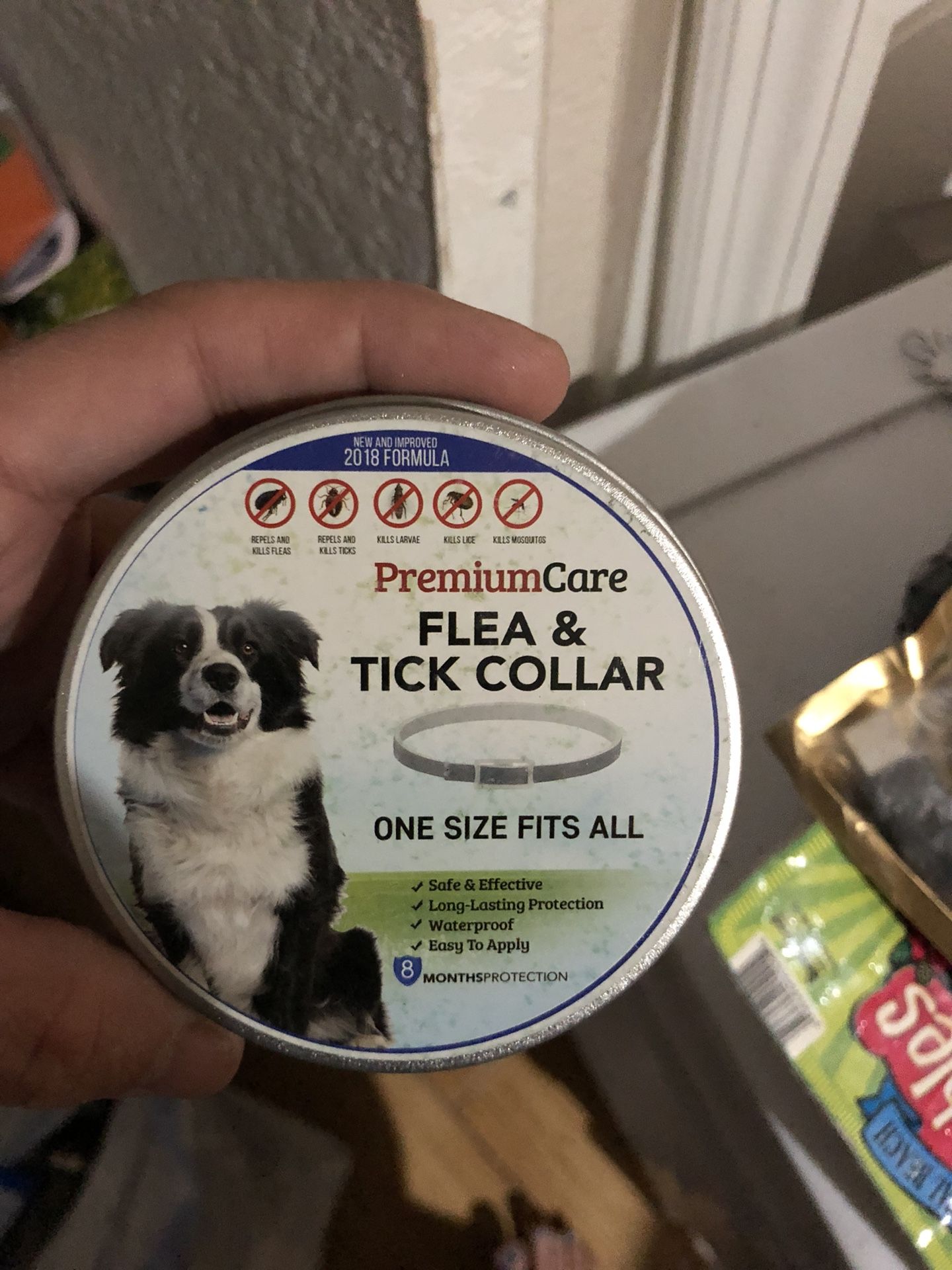 Flea and tick collar