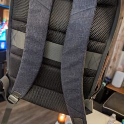 HP Prelude Slim Laptop Backpack – Barely Used