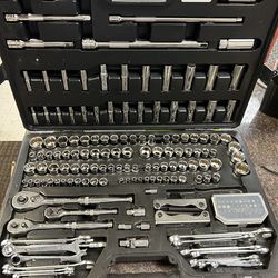 Clutch 189 pc SAE/METRIC Mechanic’s set