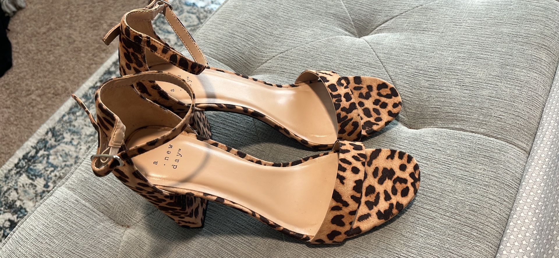 Size 11 Women’s Leopard Print Block Heels