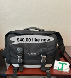 Canon camera bag $40.00 like new