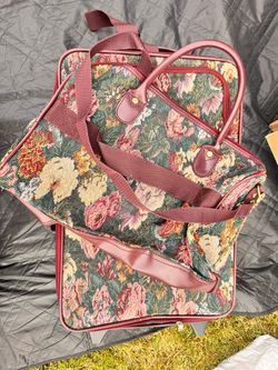 Carry on and personal bag