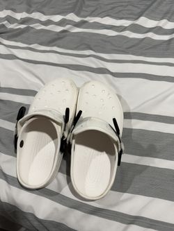 White crocs size 8