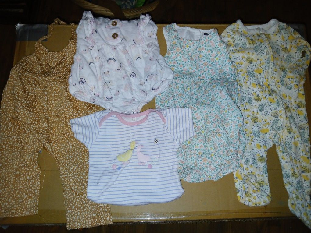 Baby Girl Clothes 6-9 Months