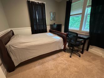 FREE FURNITURE – YOU HAUL