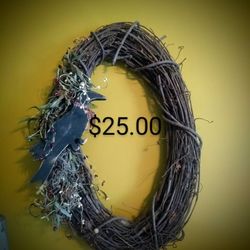 BEAUTIFUL FARMHOUSE WREATH