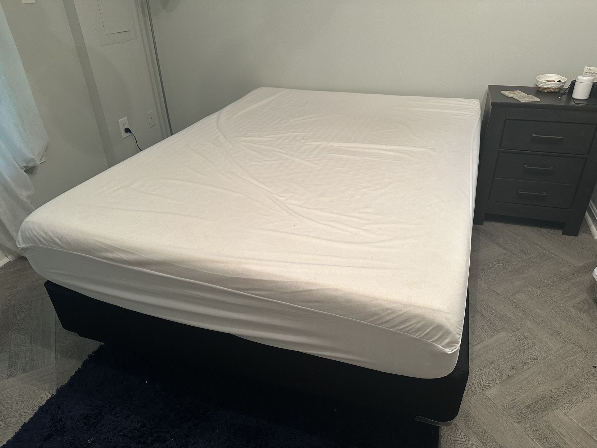 Queen Sized Mattress - Memory Foam