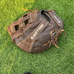 First Base  Glove 12.5  Easton 