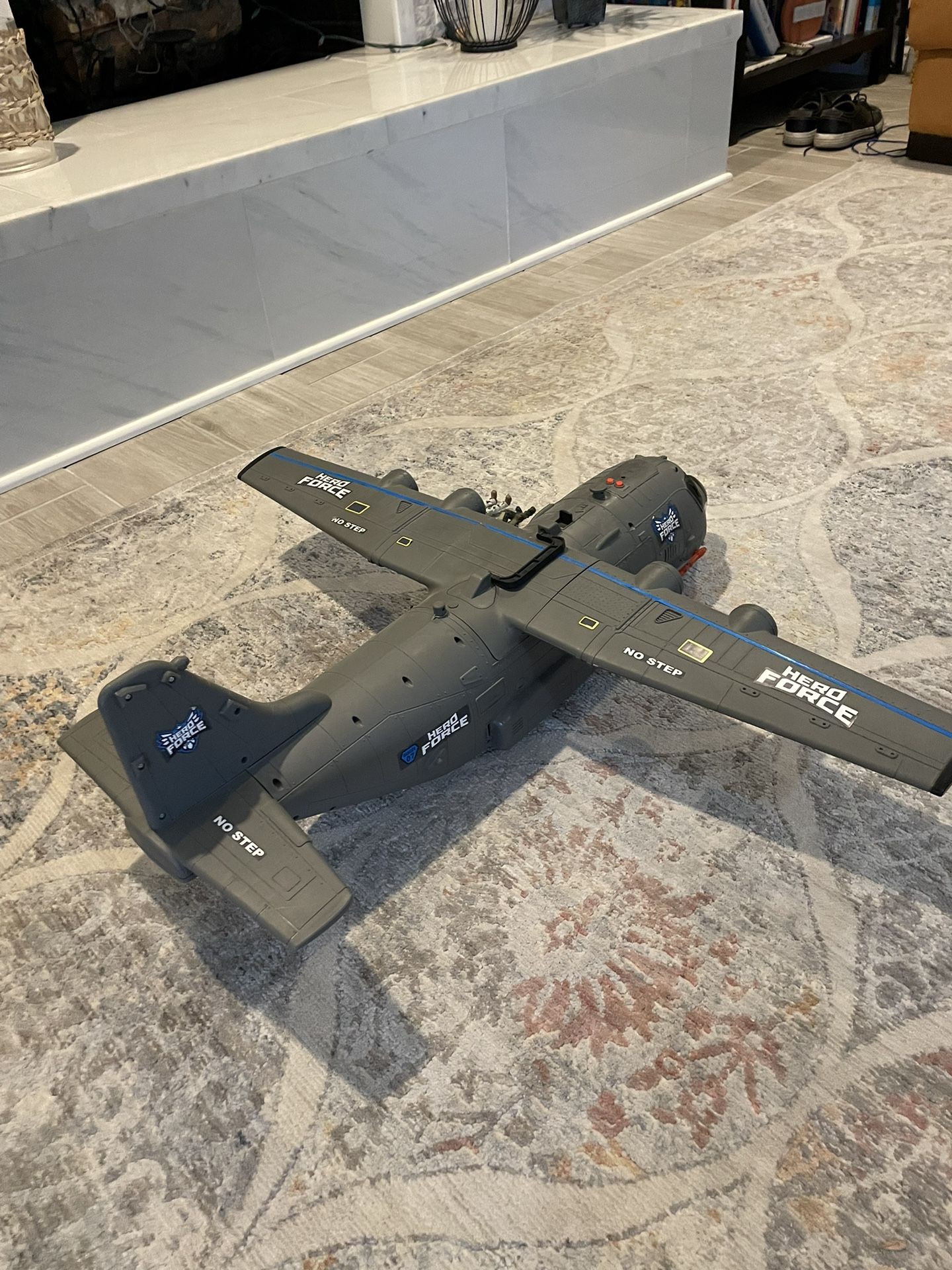 Big AC-130 Toy Army Plane