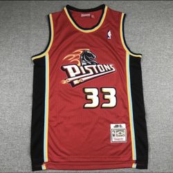 Grant Hill Pistons Jersey Size Medium And Large 