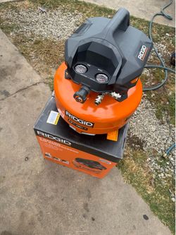 RIDGID 6 Gal. 150 PSI Portable Electric Oil-Free Jobsite Pancake Air Compressor with Dual Pressure Gauges and 2-Quick Couplers
