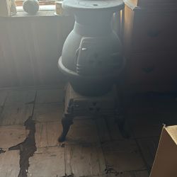 Sears & Roebuck Cast Iron Pot Belly Stove Antique