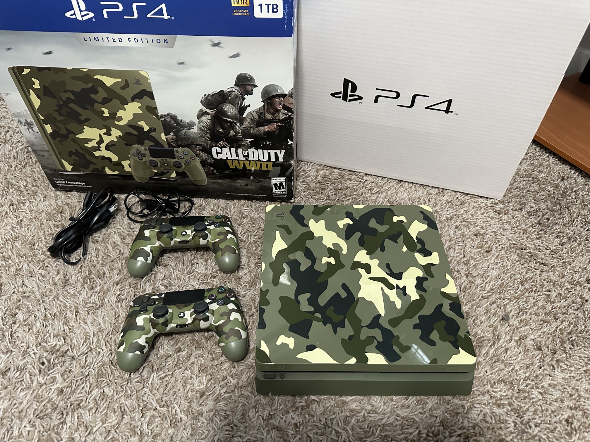 Ps4 Slim Call Of Duty Edition + 2 Controllers