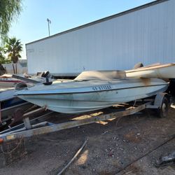 Outboard Boat With 110 Outboatd Engine. 