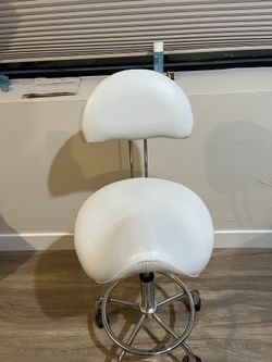 Salon Chair