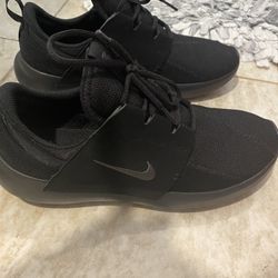 size 10 mens nike shoes