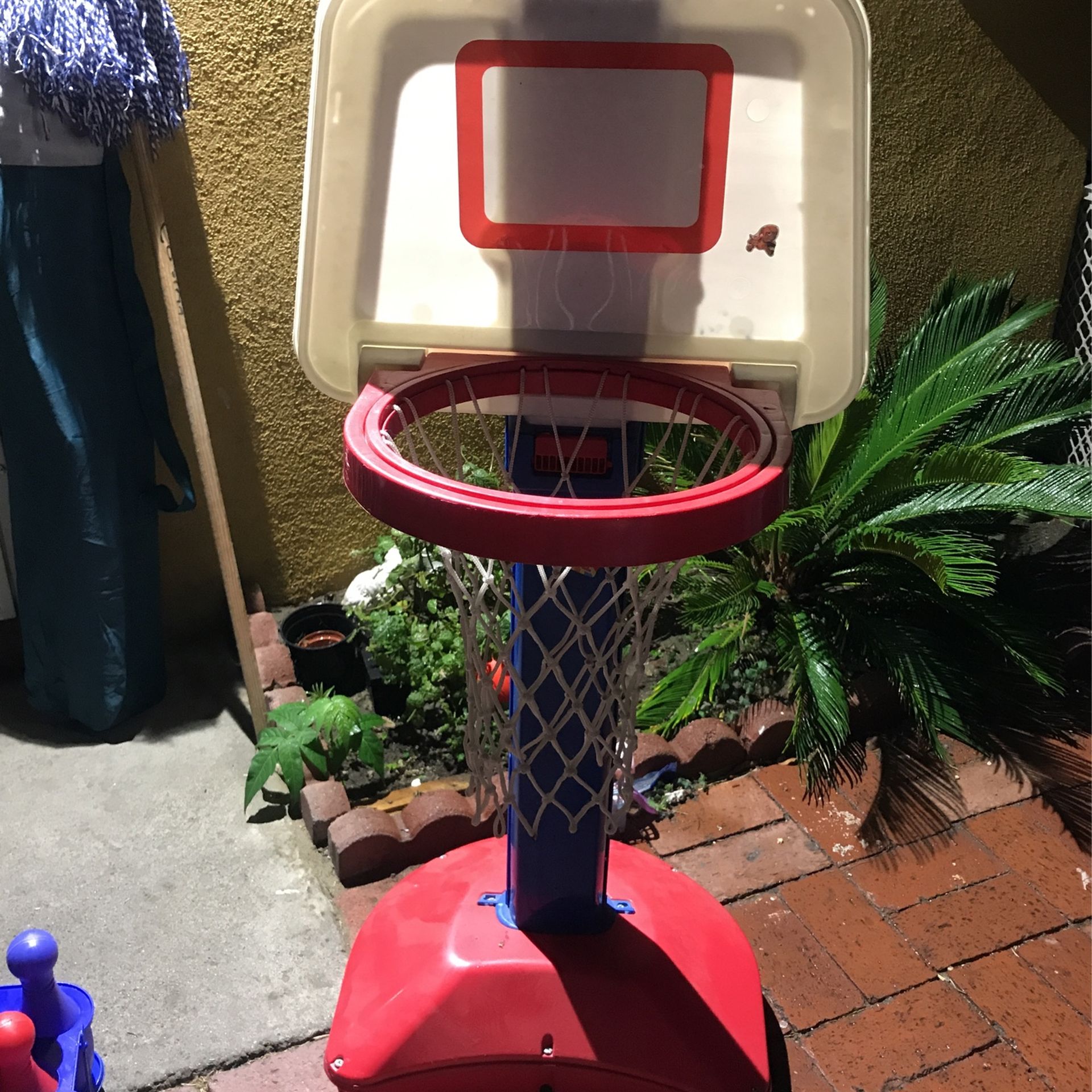 Basketball Hoop