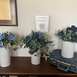 Farmhouse Floral Arrangements 
