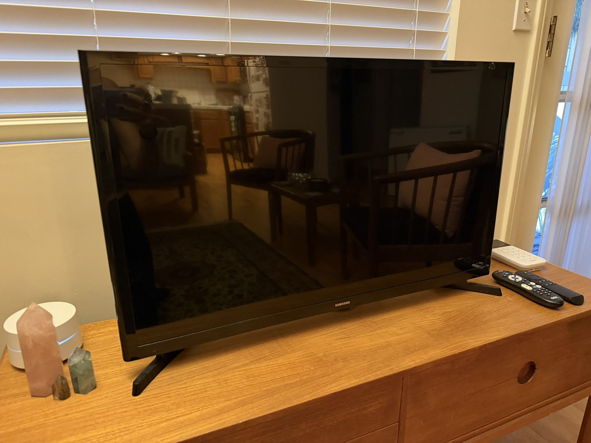 34” Samsung TV