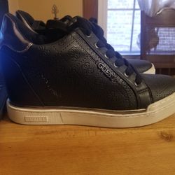 Guess Wedges New w/o box