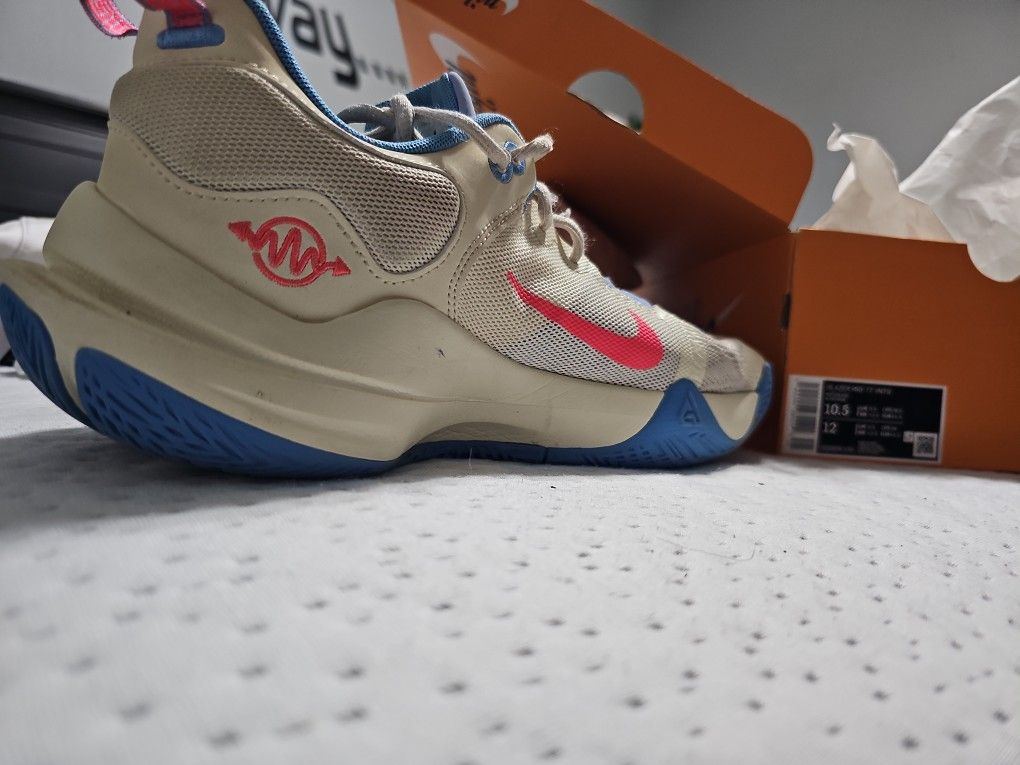 Men Basketball Shoes