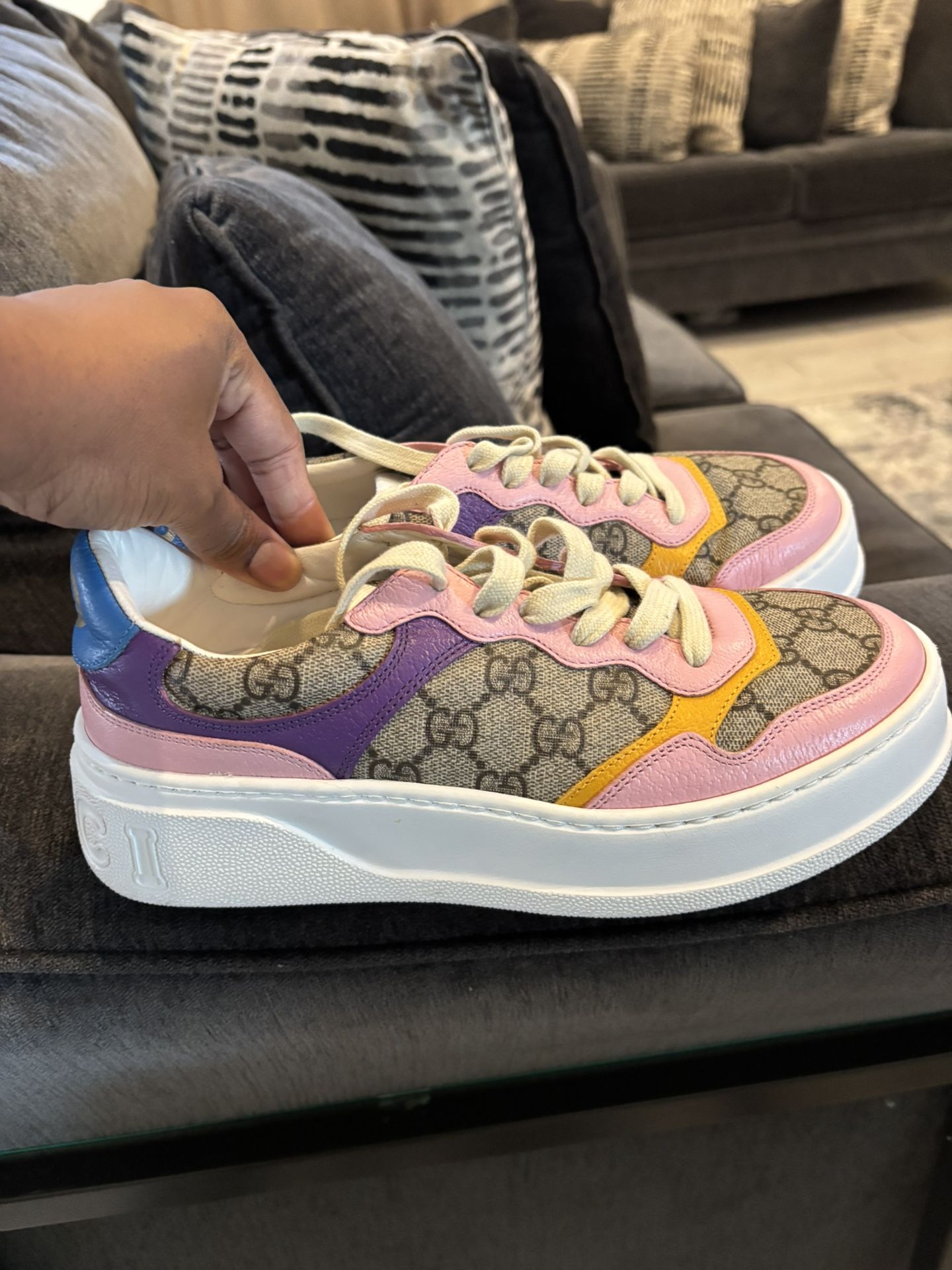 Authentic Gucci shoes