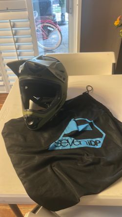 Mountainbike/ bmx helmet
