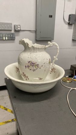 Pitcher and Basin set
