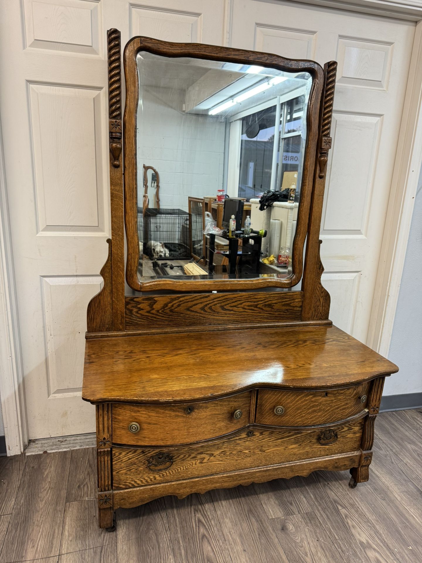 Antique Victorian Eastlake Oak Dresser with Swivel Mirror – 2-Piece Set