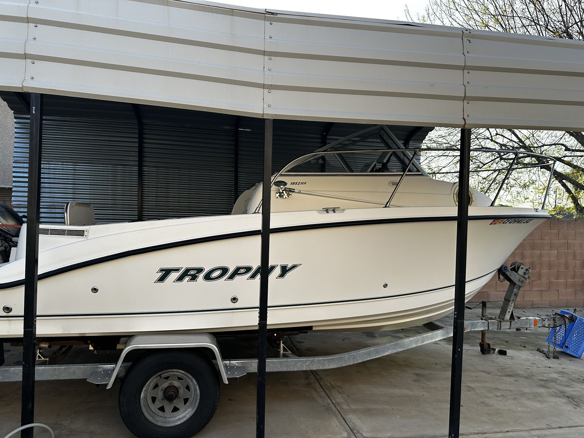 2005 Bayliner Trophy