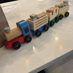 Melissa & Doug Wooden Farm Train Set - Classic Wooden Toy (3 Linking Cars)