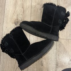 UGG Women's Bailey Bow Crushed Velvet Boots