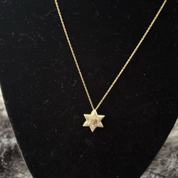 14k gold diamond star necklace 18’ long